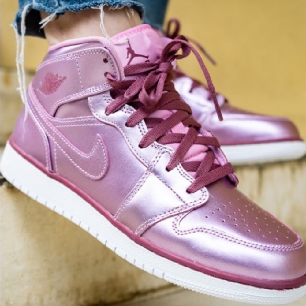 NIKE AIR JORDANS ICE PINK